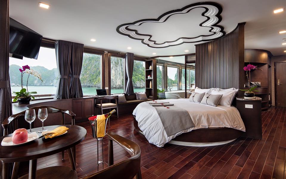 Rowing boats in Bai Tu Long Bay